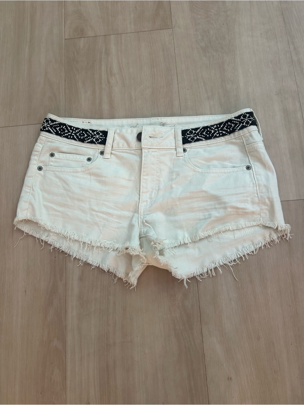 Women's Frayed Hem White Denim Shorts with Embroidered Waistband